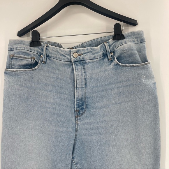 GOOD AMERICAN GOOD CURVE STRAIGHT DISTRESSED HIGH RISE JEANS - Picture 3 of 13